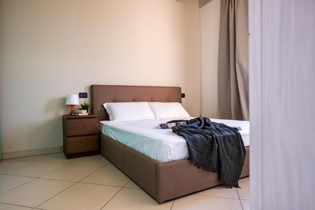 شقة Residenza Oleandro ديسينسانو ديل غاردا المظهر الخارجي الصورة