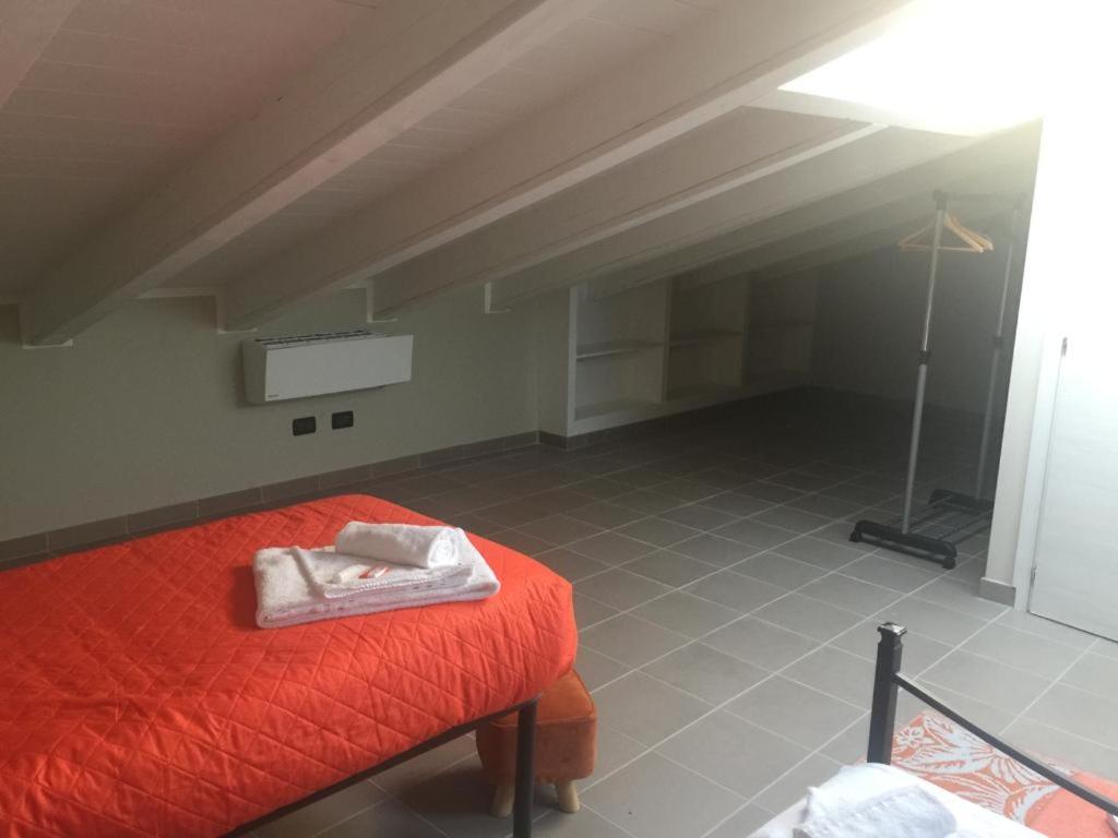 شقة Residenza Oleandro ديسينسانو ديل غاردا المظهر الخارجي الصورة